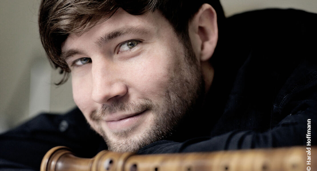 neue-philharmonie-westfalen-solist-stefan-temmingh-blockfloten-leitung-evan-christ