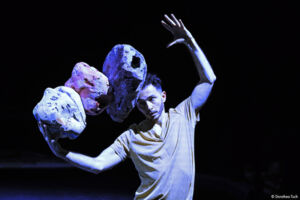 Things am Ende der Welt - Von Alfredo Zinola