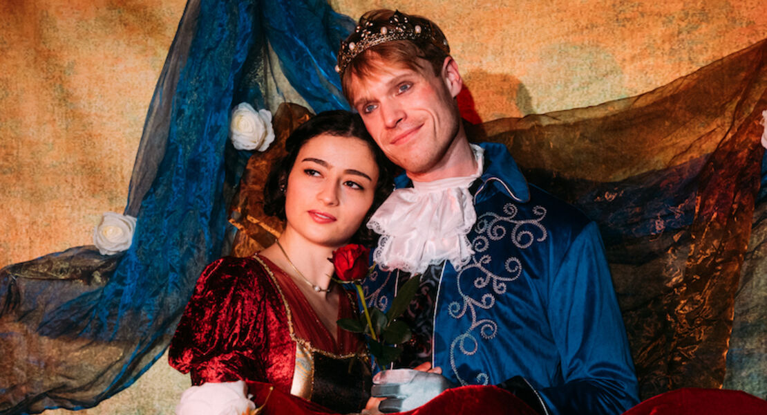 die-schone-das-biest-marchentheater-fur-die-ganze-familie