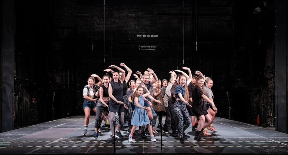 mothers-a-song-for-wartime