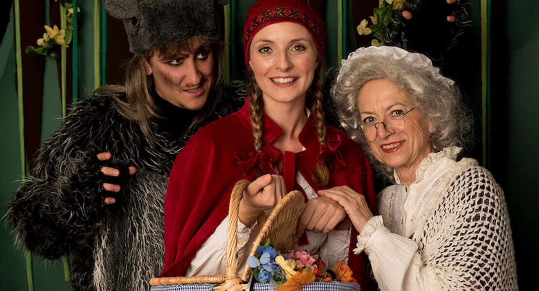 the-little-red-riding-hood-marchentheater-in-englischer-sprache-fairy-tale-theater