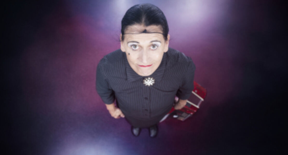 carmela-de-feo-froschkonigin-20-jahre-la-signora