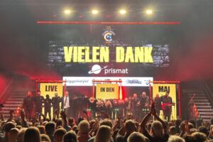 LIVE IN DEN MAI 2026 - - die größte LiveMusik Party der Region - Classic Night Band & DJ Mr.D