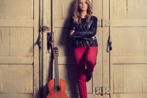 Laura Lootens, Gitarre   