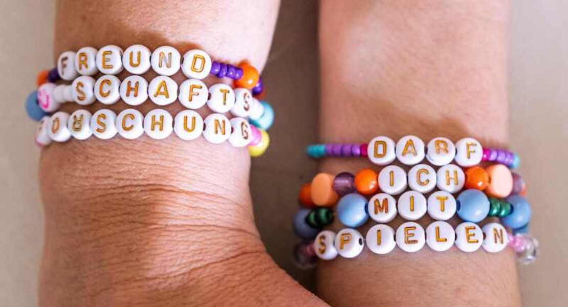 darf-ich-mitspielen-eine-freundschaftsforschung-von-esther-pilkington-ab-6-jahre