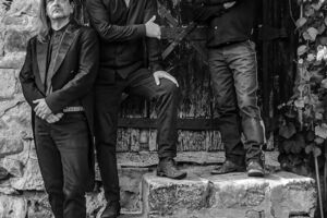DIE ZÖLLNER im Trio Infernale - STILL - Die Zöllner im Trio Infernale - Sonderkonzert mit Susi Koch und dem Chor Stilbruch