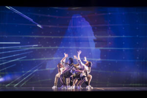 Around the World  Brodas Bros - Musikalische Light- und Breakdance-Hip-Hop-Street-Dance-Akrobatik-Show