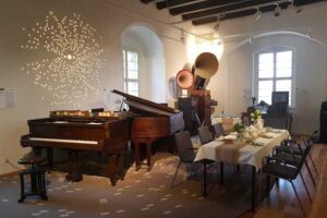 Der unsichtbare Pianist im Kaffeehaus
