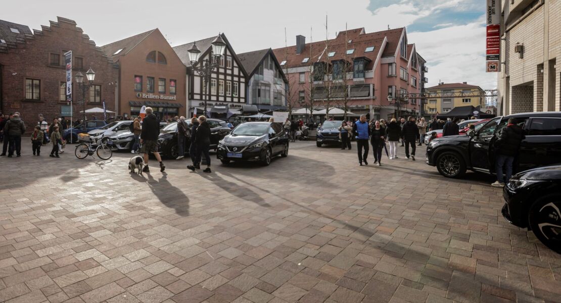 auto-mobil-mit-verkaufsoffenem-sonntag