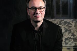 René Sydow - Sie dürfen sich wieder setzen