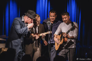 Crooners - Gentlemen-Pop Love or Die