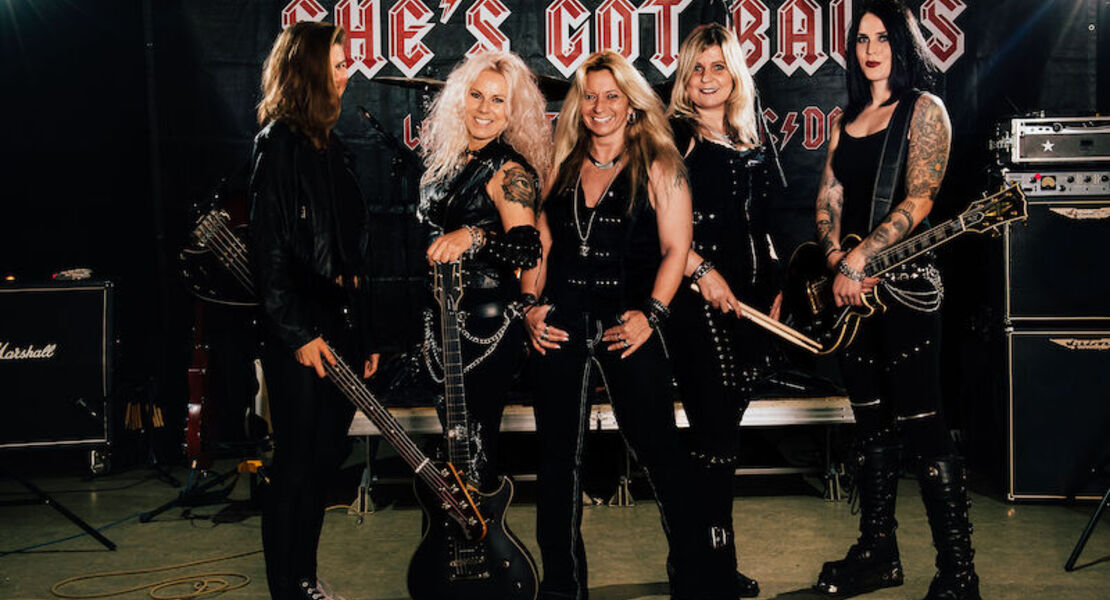 shes-got-balls-judas-beast-ladies-tribute-to-acdc-judas-priest