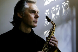 Jan Garbarek Group feat. Trilok Gurtu - Norwegische Jazzlegende und Weltstar