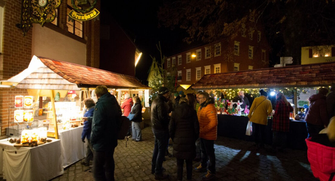 alpirsbacher-weihnachtsmarkt-sterne-uber-alpirsbach