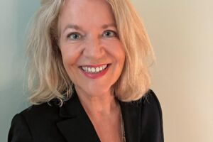 Andrea Stoll - Zwei Menschen sind in mir. Ingeborg Bachmann. Die Biografie