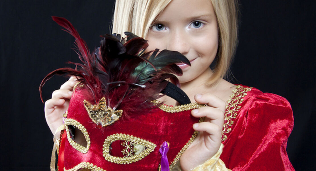 ein-elbvenezianischer-maskenball