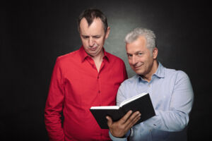 Fröhlich & Ufer: Feixen im Advent - Von Pflaumentoffeln, Striezeln und Schwipsbögen