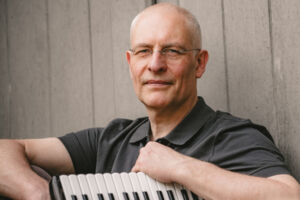Rüsselsheim singt Volkslieder - Mitsingkonzert mit Rüdiger Schmidt
