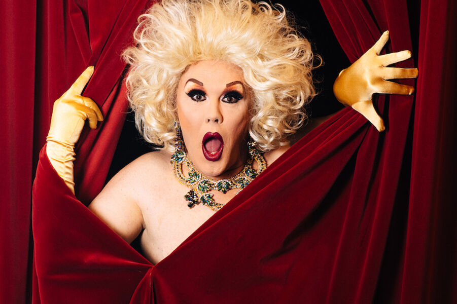 elke-winter-queen-of-comedy