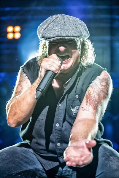 we-salute-you-worlds-biggest-tribute-to-acdc