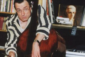 Der Kontrabass inszeniert von Helmut Thiele - Ein Schauspielklassiker voller Witz und Tiefgang von Patrick Süskind