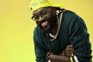 Tarrus Riley feat. Dean Fraser & Blak Soil Band