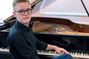 Jan Cmejla, Klavier