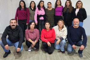 Yelken açtik Umuda - Kulis Teatro