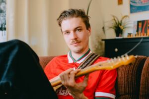 TELQUIST - Night Swimming Tour