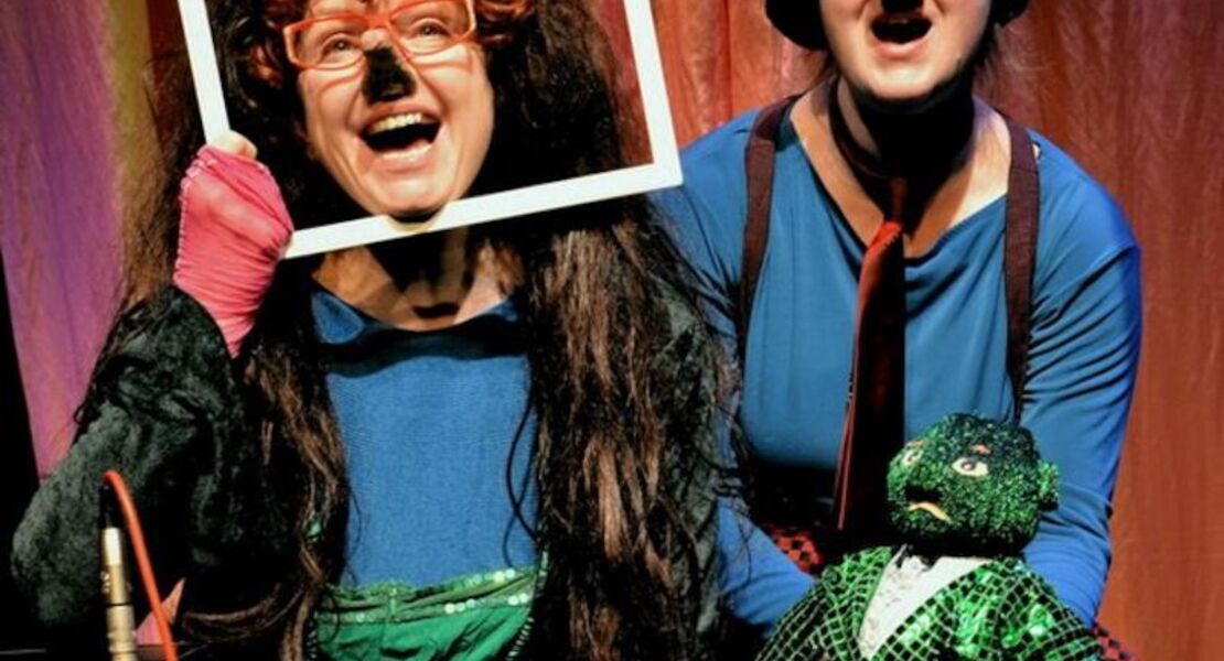 das-madchen-im-lowenkafig-ab-6-jahren-ensemble-materialtheater