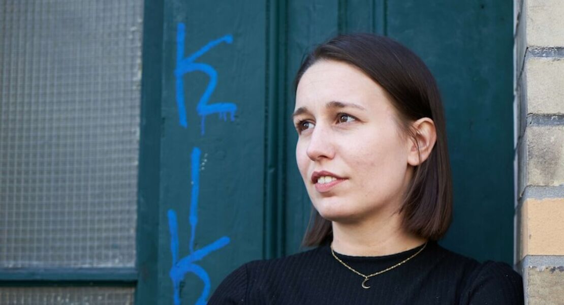 rosenau-poetry-slam-als-conferenciere-und-moderatorin-lena-stokoff