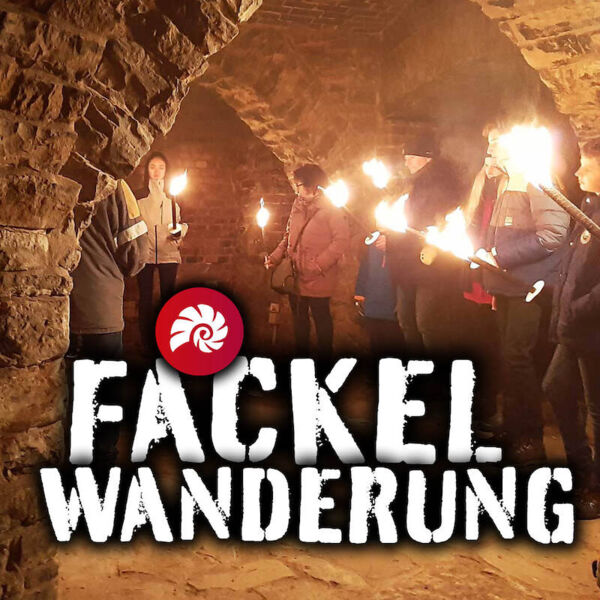 fackelwanderung-industriegeschichte-bei-dunkelheit