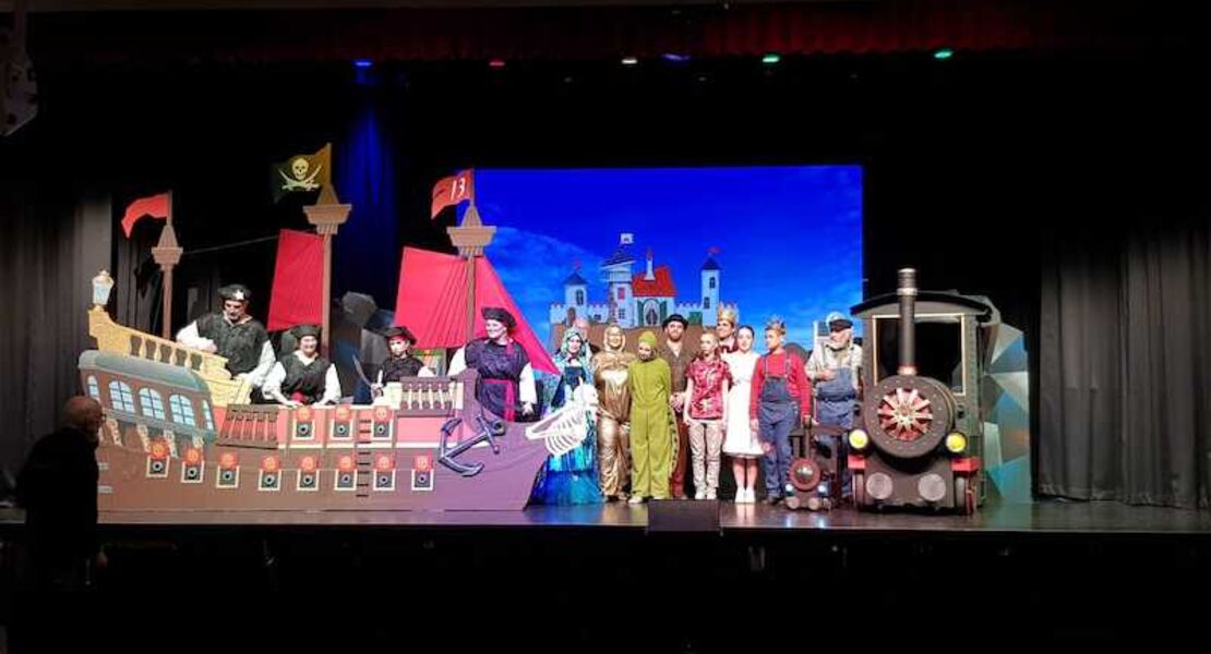 vorweihnachtsstuck-der-kulturscheune-herborn-ev-der-kleine-dicke-ritter-derniere