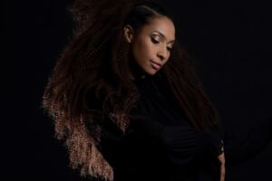 Tokunbo - TOKUNBO Die Königin der leisen Töne stellt ihr neues Album im Pavillon vor