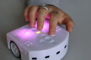 Stars for Kids: Thymio-Roboter für Neulinge - Kinderferienprogramm in Zusammenarbeit mit dem ZKM (Zentrum für Kunst und Medien Karlsruhe)