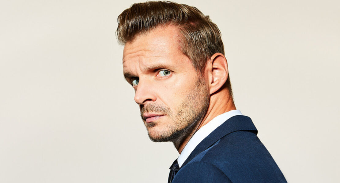 florian-schroeder-schluss-jetzt-der-satirische-jahresruckblick-2025