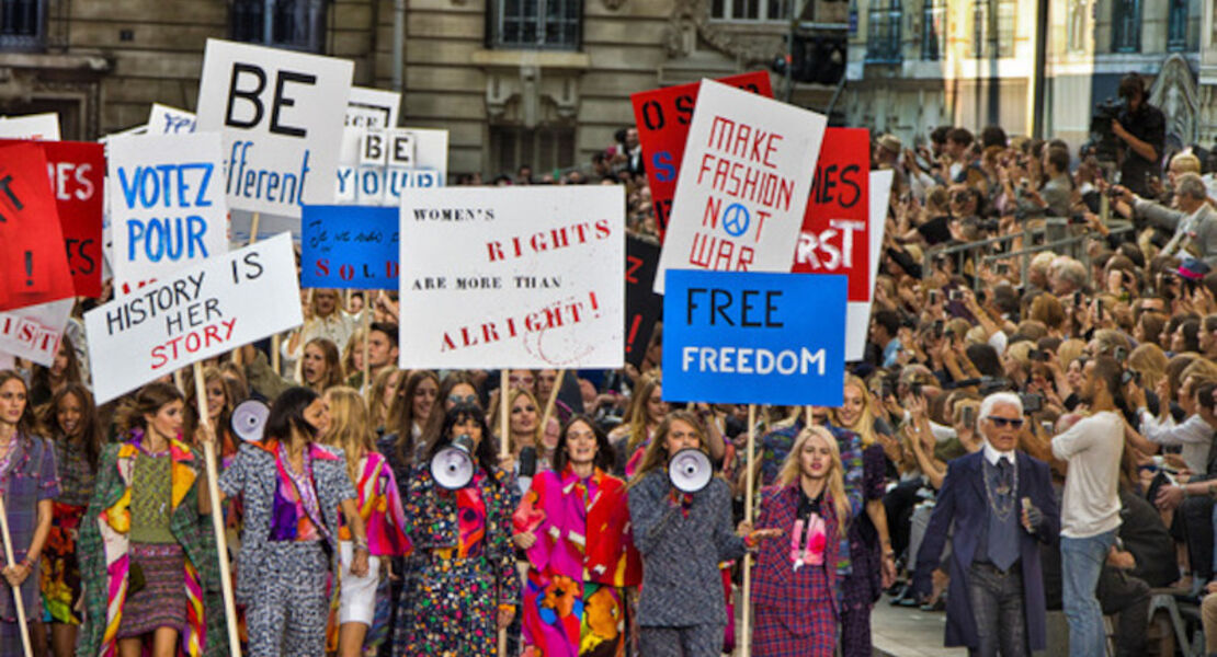 catwalk-the-art-of-fashion-show-de-en-fr