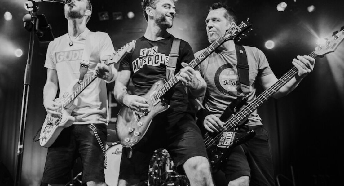 alex-im-westerland-die-toten-hosen-arzte-tribute