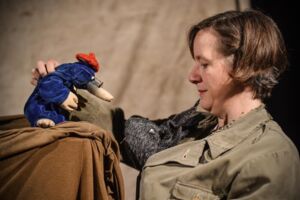 Vom kleinen Maulwurf, der wissen wollte wer ihm auf den Kopf gemacht hat