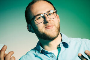 Sven Bensmann - liest EURE Witze