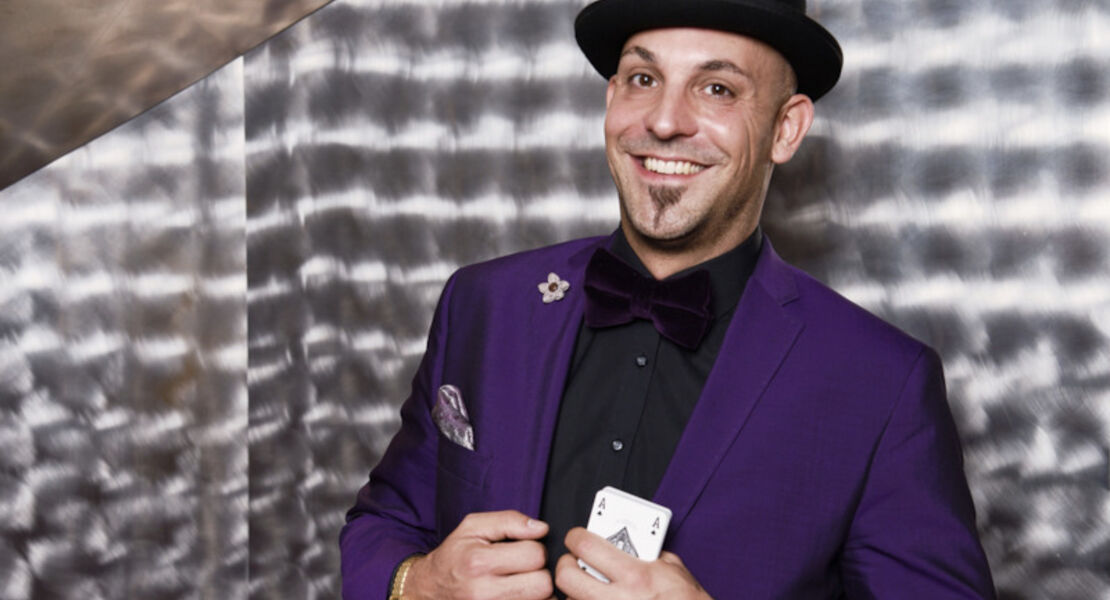 daniel-bornhausser-der-magische-entertainer