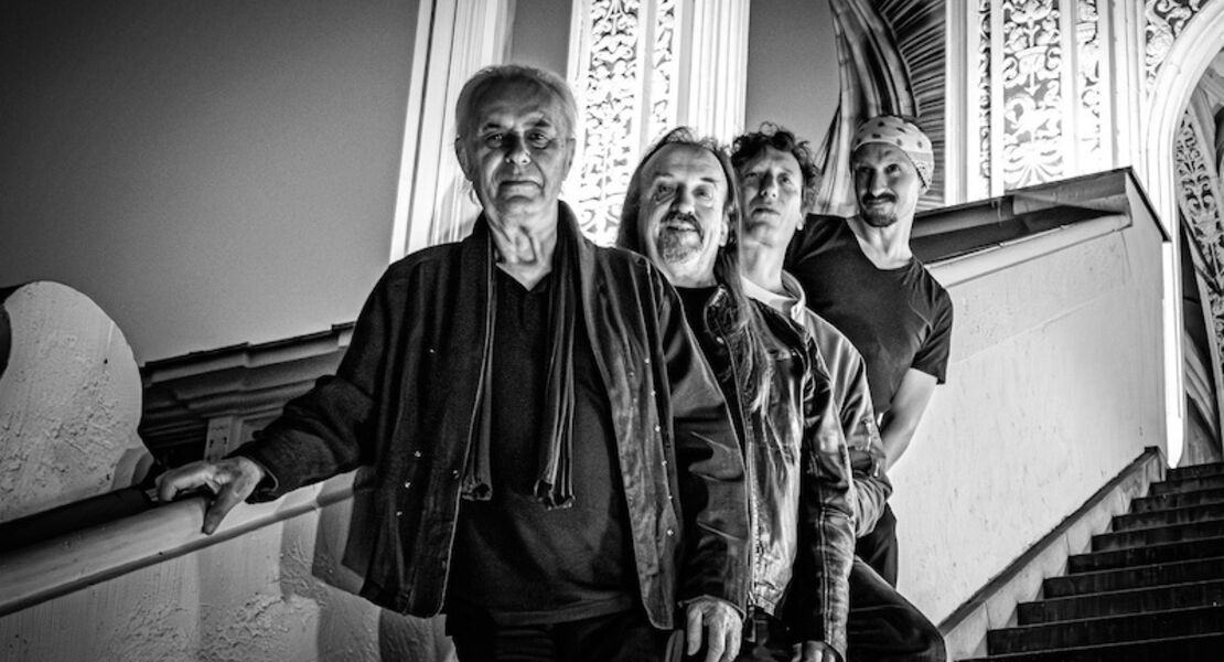 lift-rockballaden-am-abend-mancher-tage