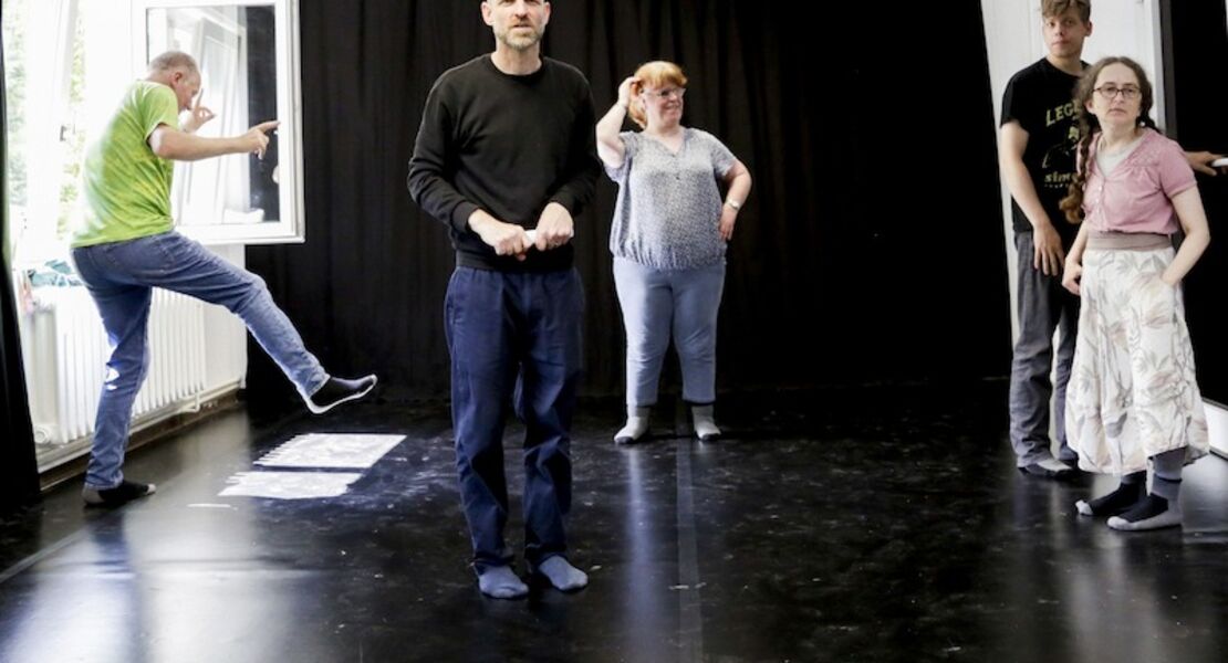 theater-miteinanders-zeigt-traumpartie-10-im-anschluss-publikumsgesprach