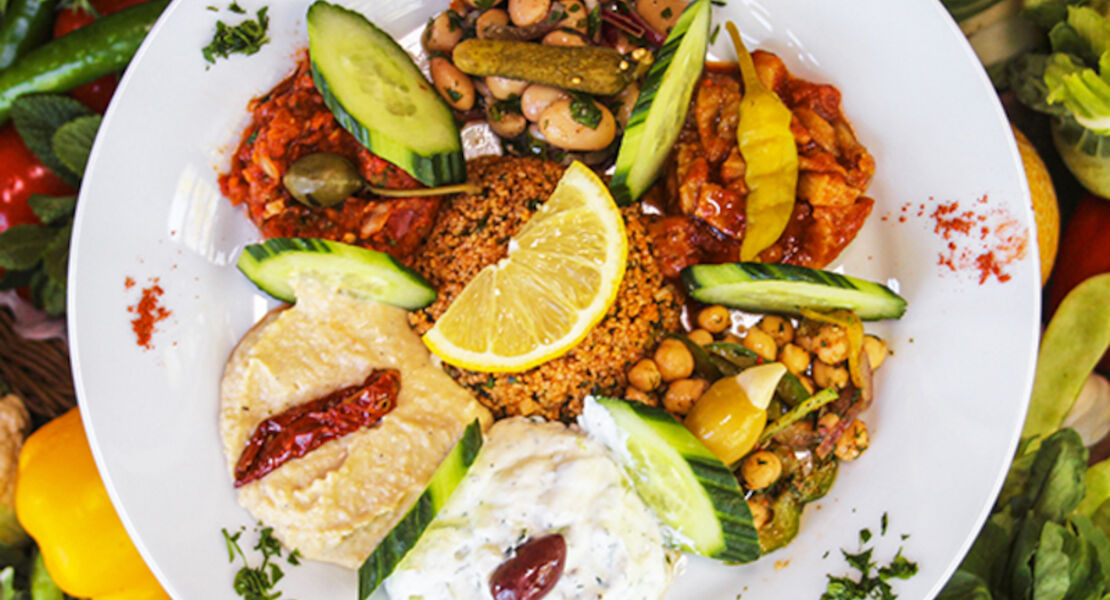 vegan-vegetarisch-abendtafel-mit-ronja-tageskreuzfahrten-2026-kulinarik