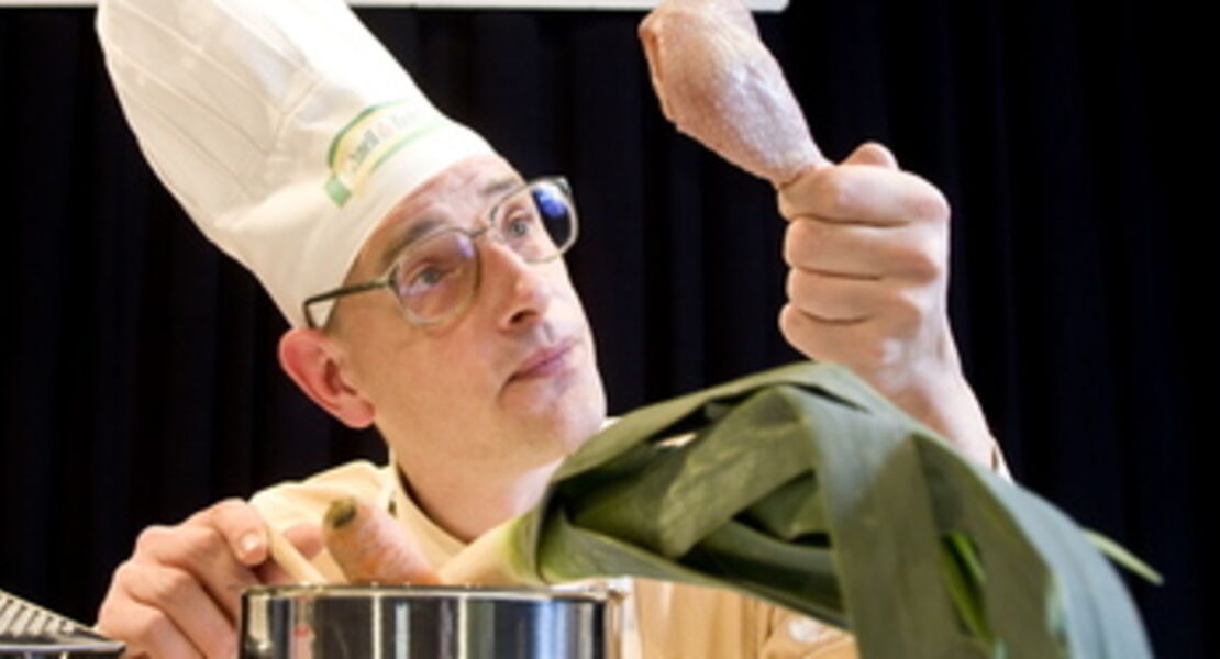 wer-kocht-schiesst-nicht-eine-koch-satire-von-michael-herl