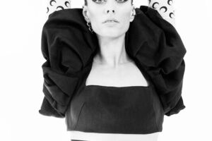 SOPHIE AUSTER - 