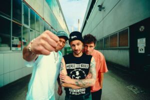 ITCHY - EXTRATOURS LIVE ENTERTAINMENT präsentiert: