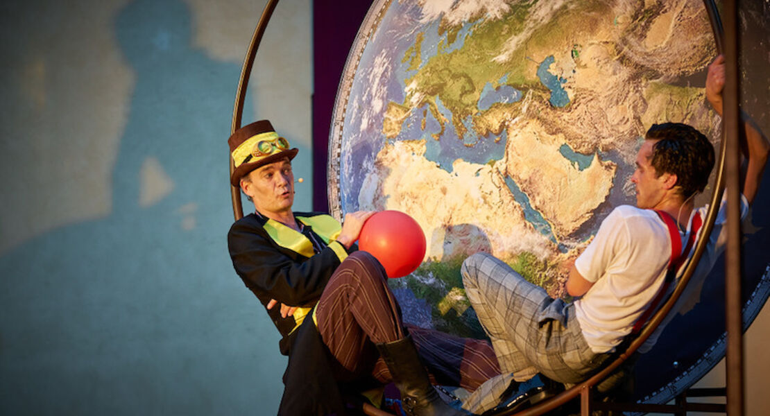 in-80-tagen-um-die-welt-schauspiel-artistik-spektakel-nach-jules-verne
