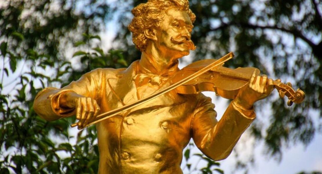 neujahrskonzert-der-elbland-philharmonie-sachsen-gschichten-aus-dem-wienerwald