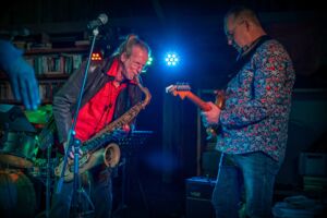 Enzkreis West Allstar Band & guests am Schwanner Turm unter m Dach
